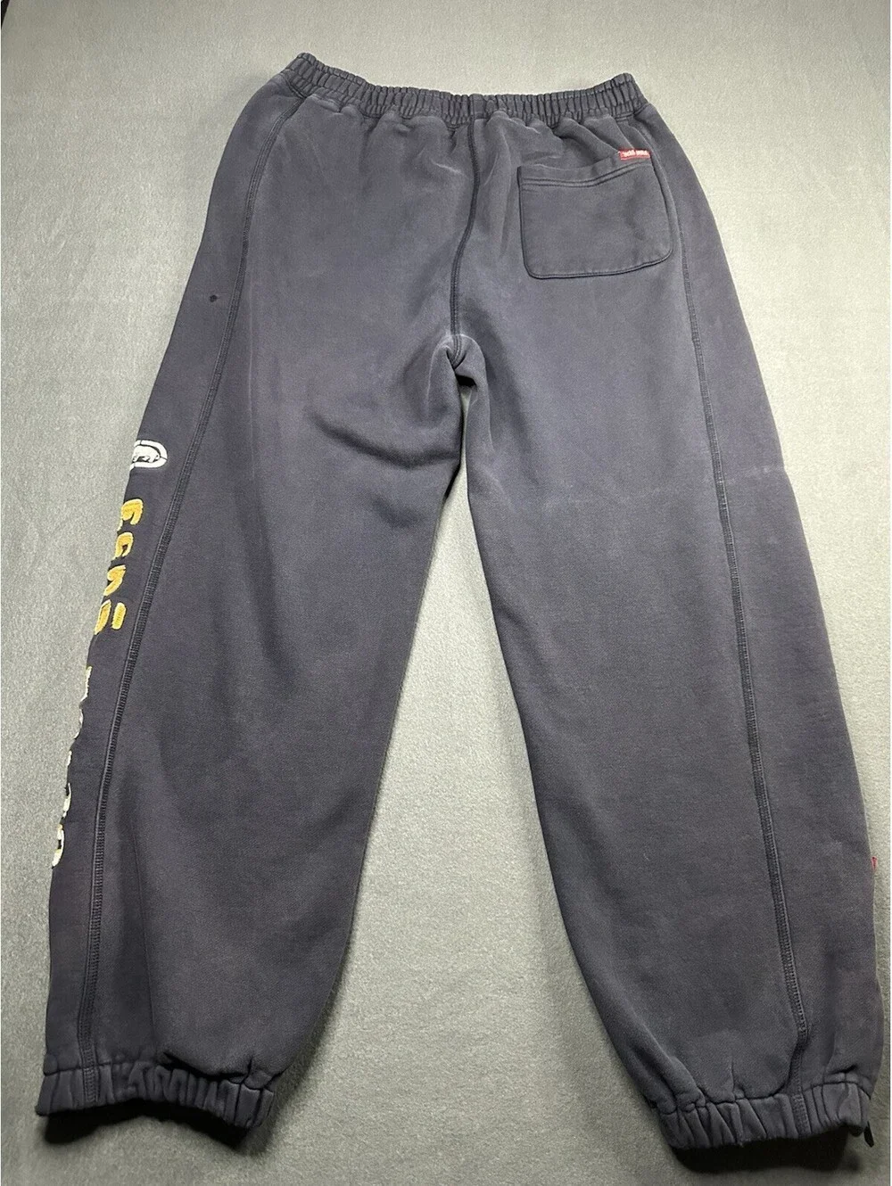 Echo y2k distressed